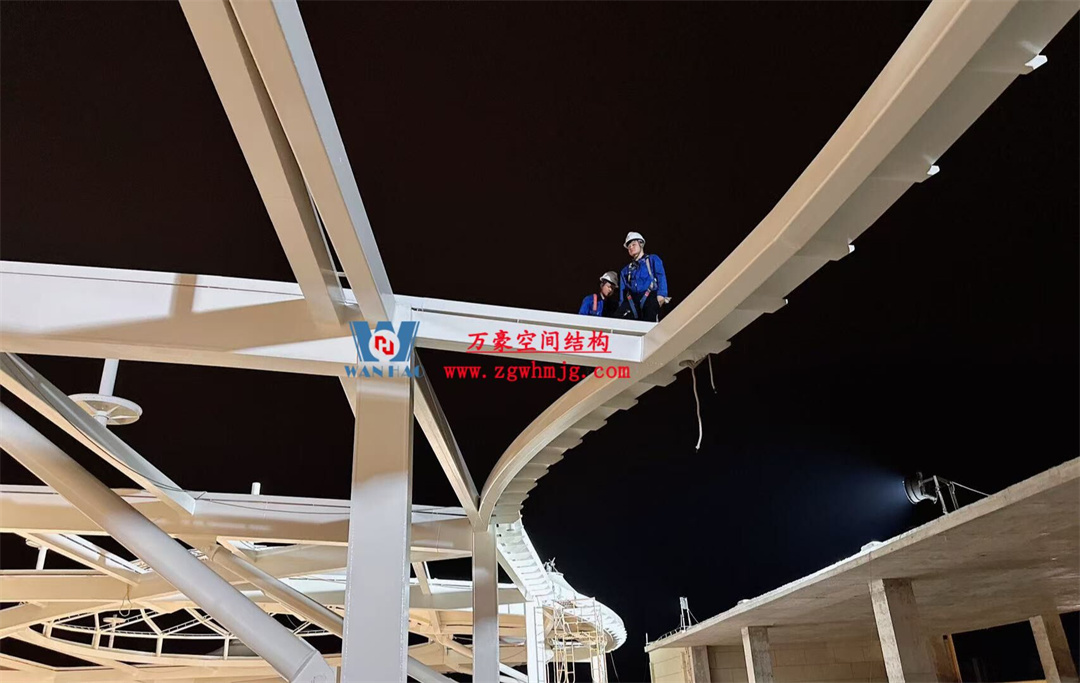 廣州從化鳳凰新天地商業街天幕項目：ETFE PTFE膜結構打造城市靈動