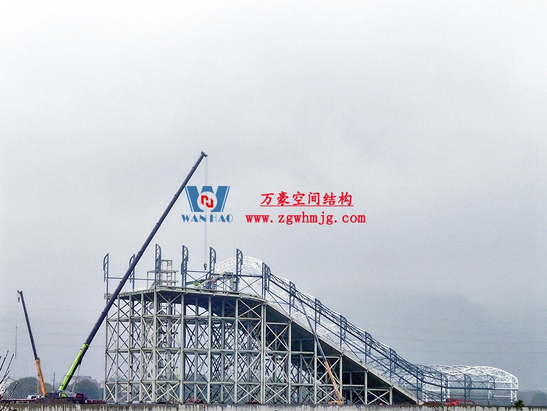 比亞迪紹興嵊州賽車(chē)場(chǎng)干拔沙坡觀景平臺(tái)鋼膜結(jié)構(gòu)