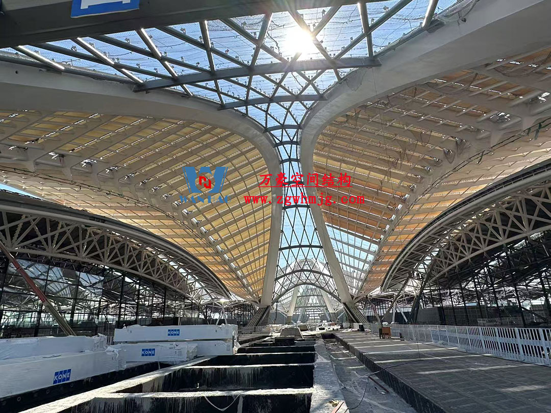 鄭州中原高鐵港數(shù)字展貿(mào)城ETFE PTFE膜結構項目
