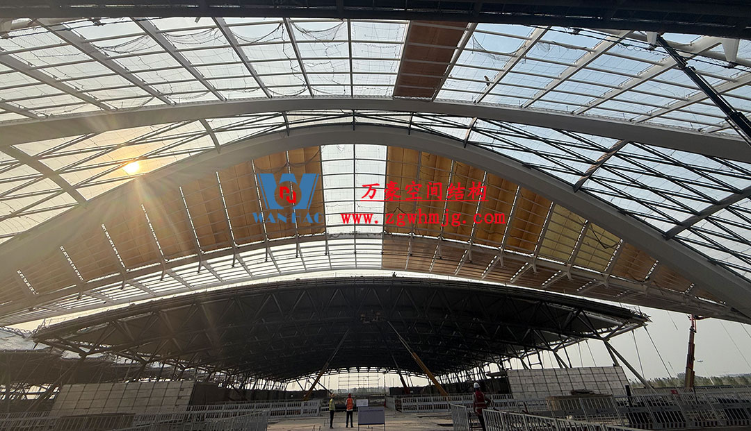 鄭州中原高鐵港數(shù)字展貿(mào)城ETFE PTFE膜結構項目