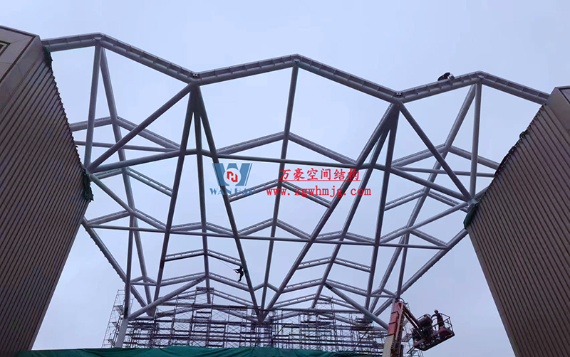 匯工匠精神，抓工程品質(zhì)|合肥文一塘溪津門天幕鋼結(jié)構(gòu)及ETFE氣枕膜工程最新施工進(jìn)度